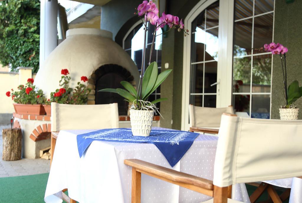 Hotel Wesselenyi Gyor Exterior photo
